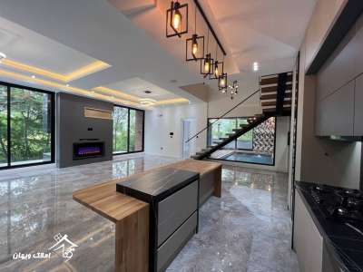 خرید ویلا دوبلکس استخردار 400 متری در محمودآباد