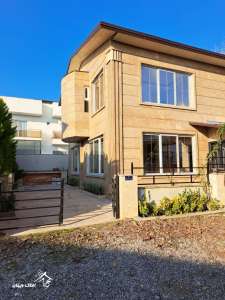 خرید ویلا دوبلکس 220 متری در محمودآباد