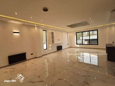 خرید ویلا تریپلکس 280 متری در محمودآباد