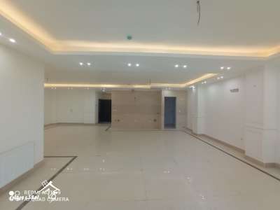 فروش آپارتمان ساحلی استخردار در محمودآباد 185 متر